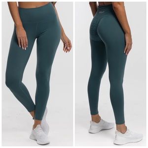 Echt Force Scrunch Legging